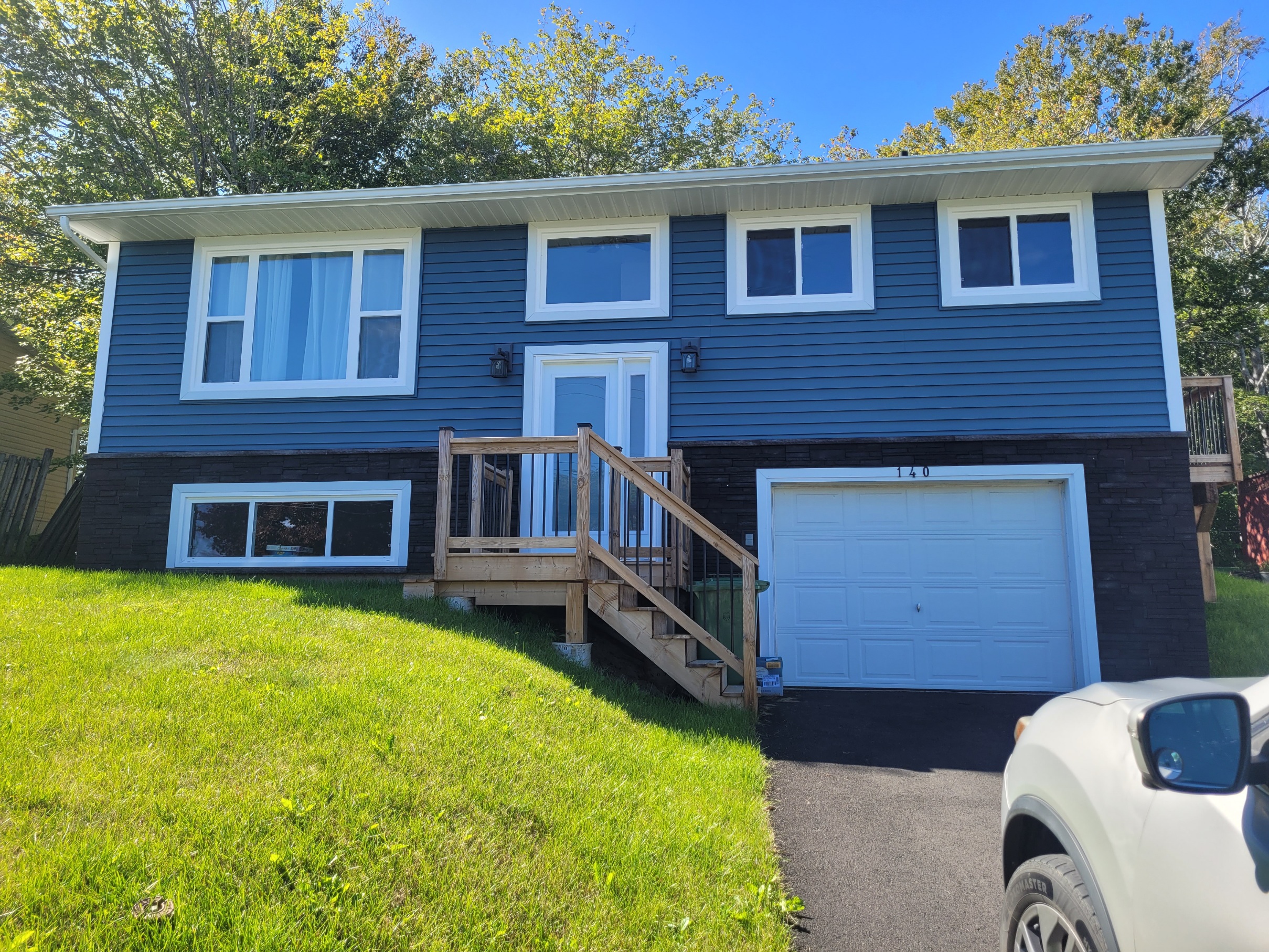 140 Flying Cloud Drive