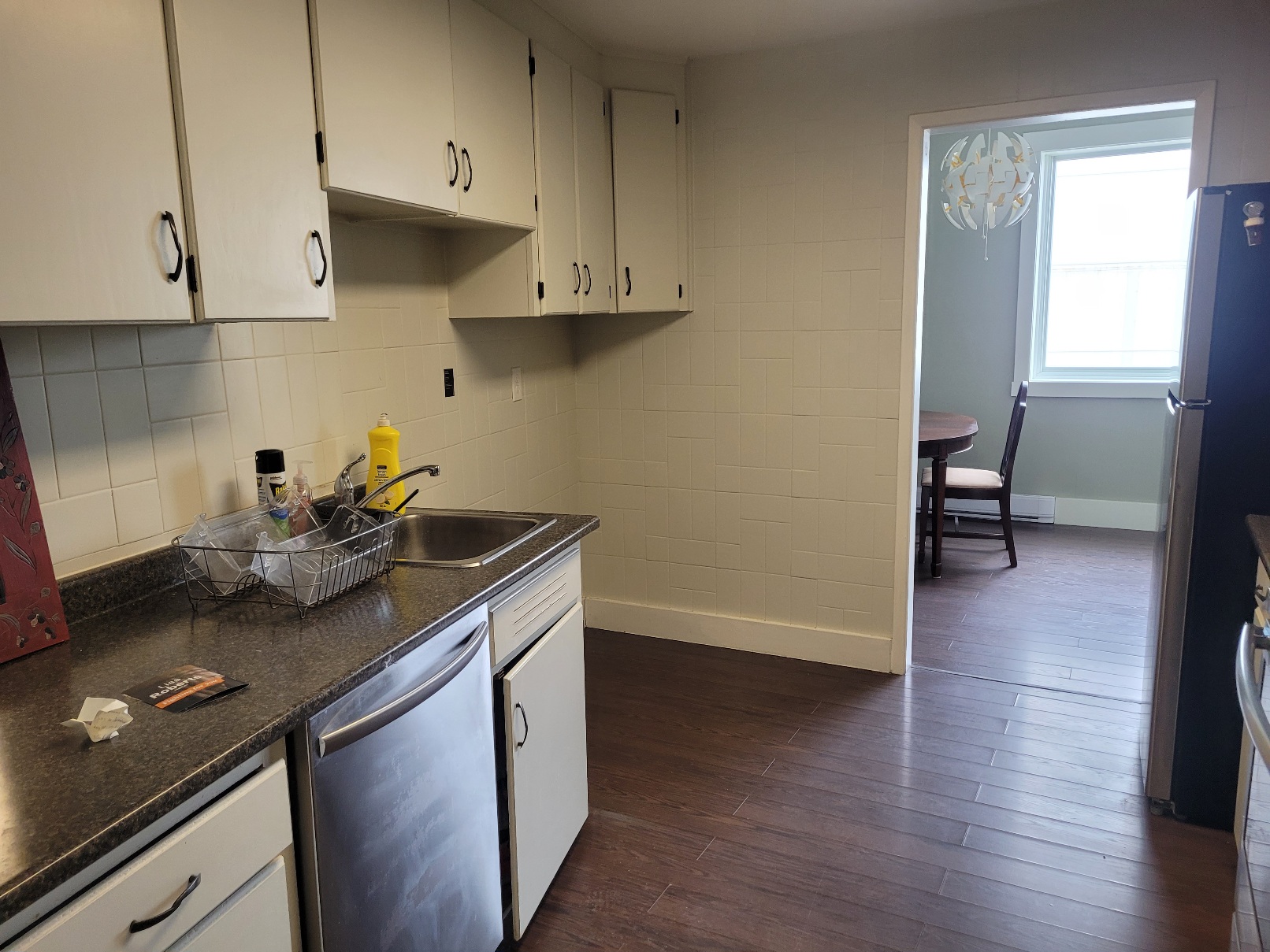 1074 Wellington Street - 1
